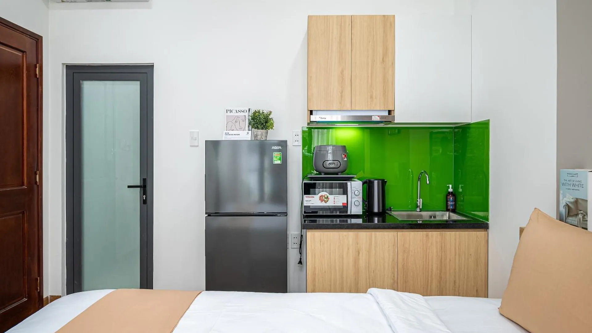 Cozrum Homes - Spring Residence Ho Chi Minh City 0*,