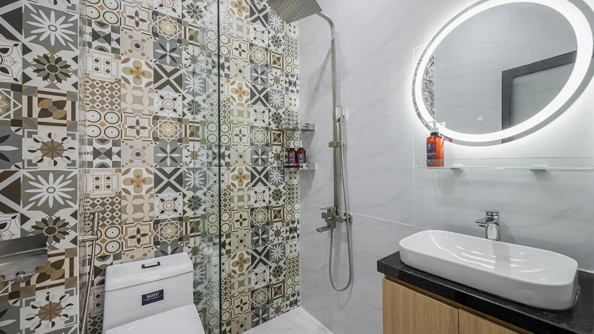 Cozrum Homes - Spring Residence Ho Chi Minh City Apartment