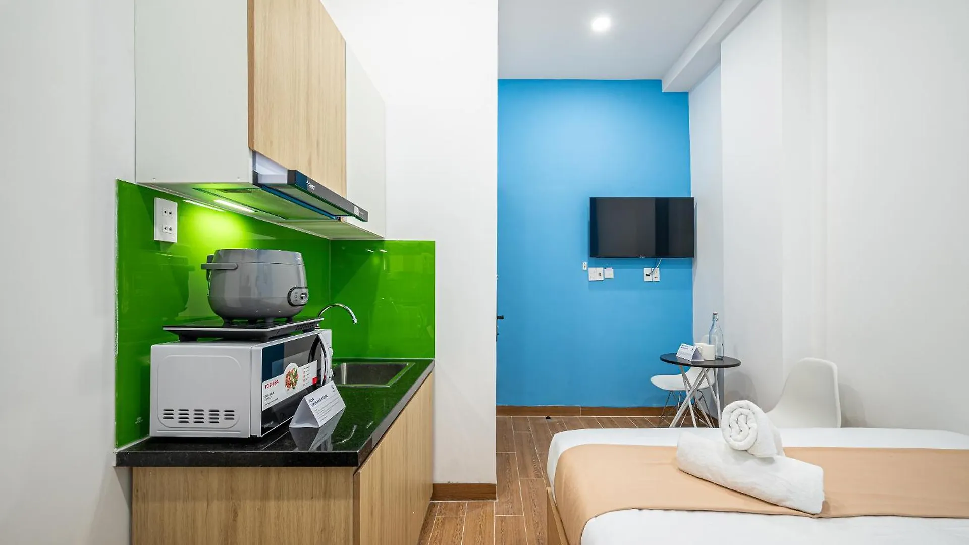 Cozrum Homes - Spring Residence Ho Chi Minh City 0*,