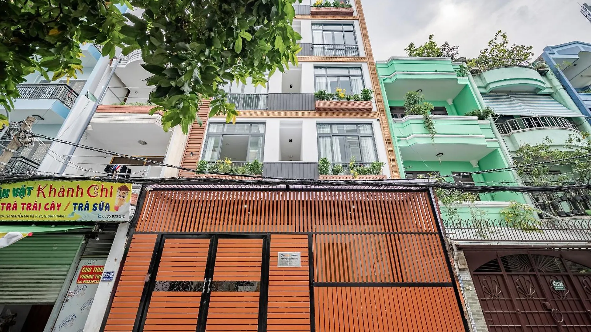 Apartment Cozrum Homes - Spring Residence Ho Chi Minh City