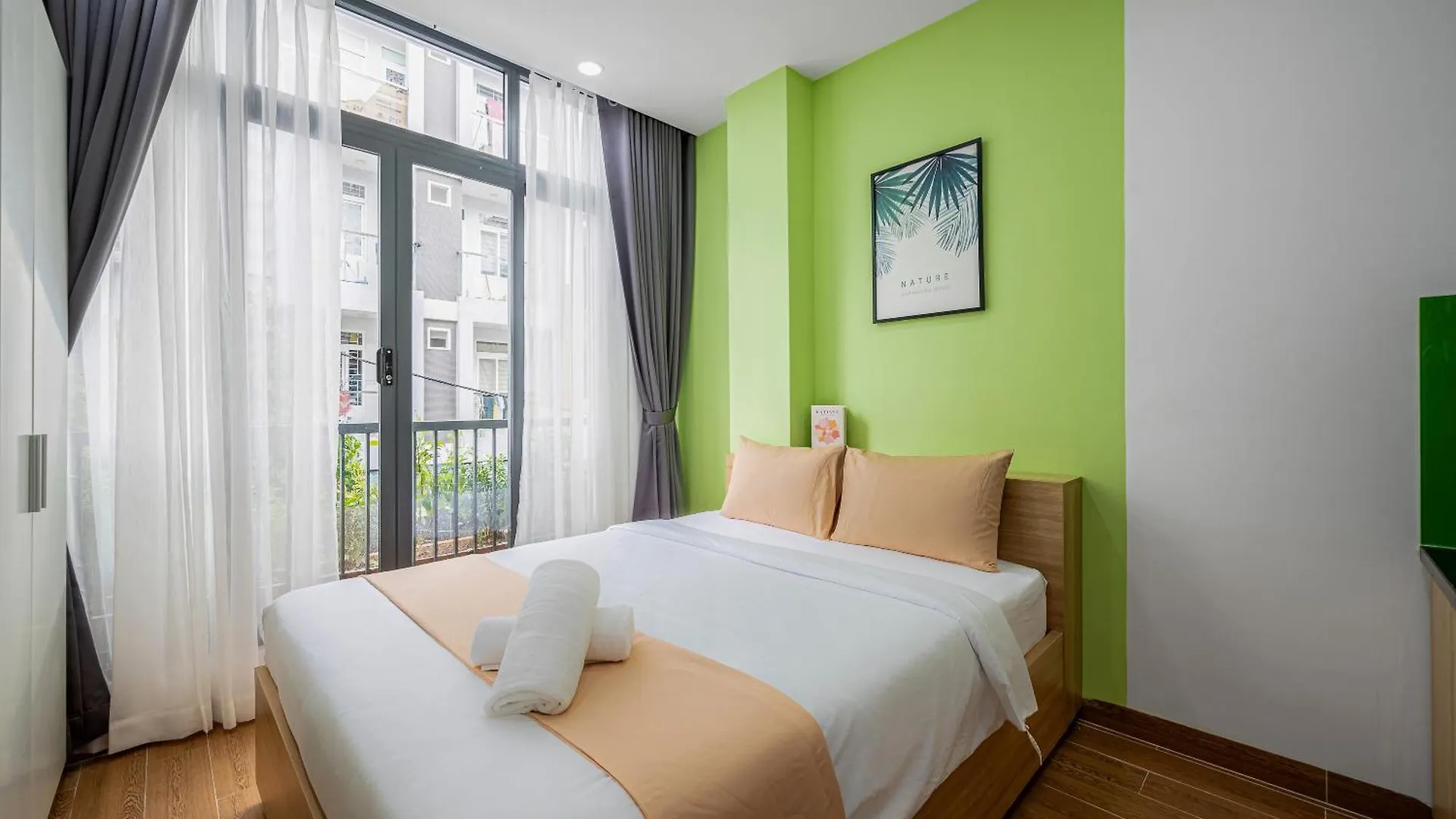 Apartment Cozrum Homes - Spring Residence Ho Chi Minh City