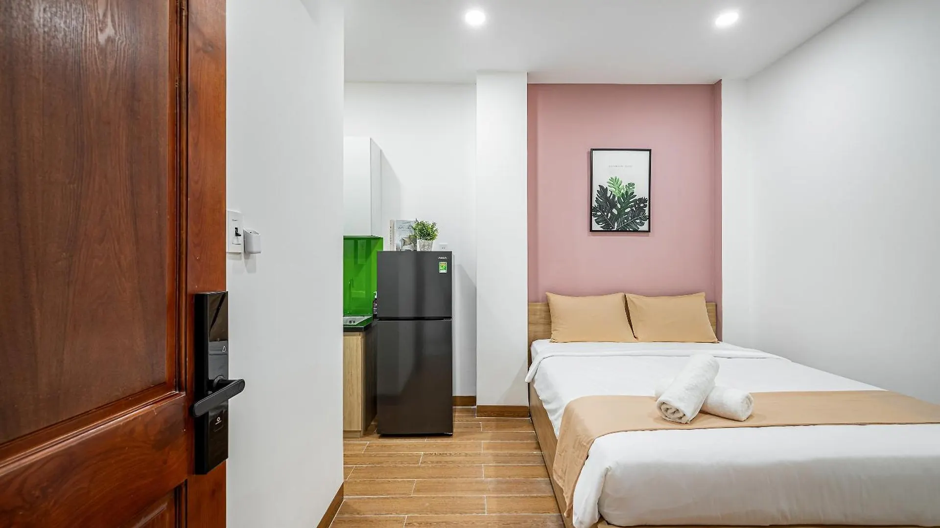 Apartment Cozrum Homes - Spring Residence Ho Chi Minh City