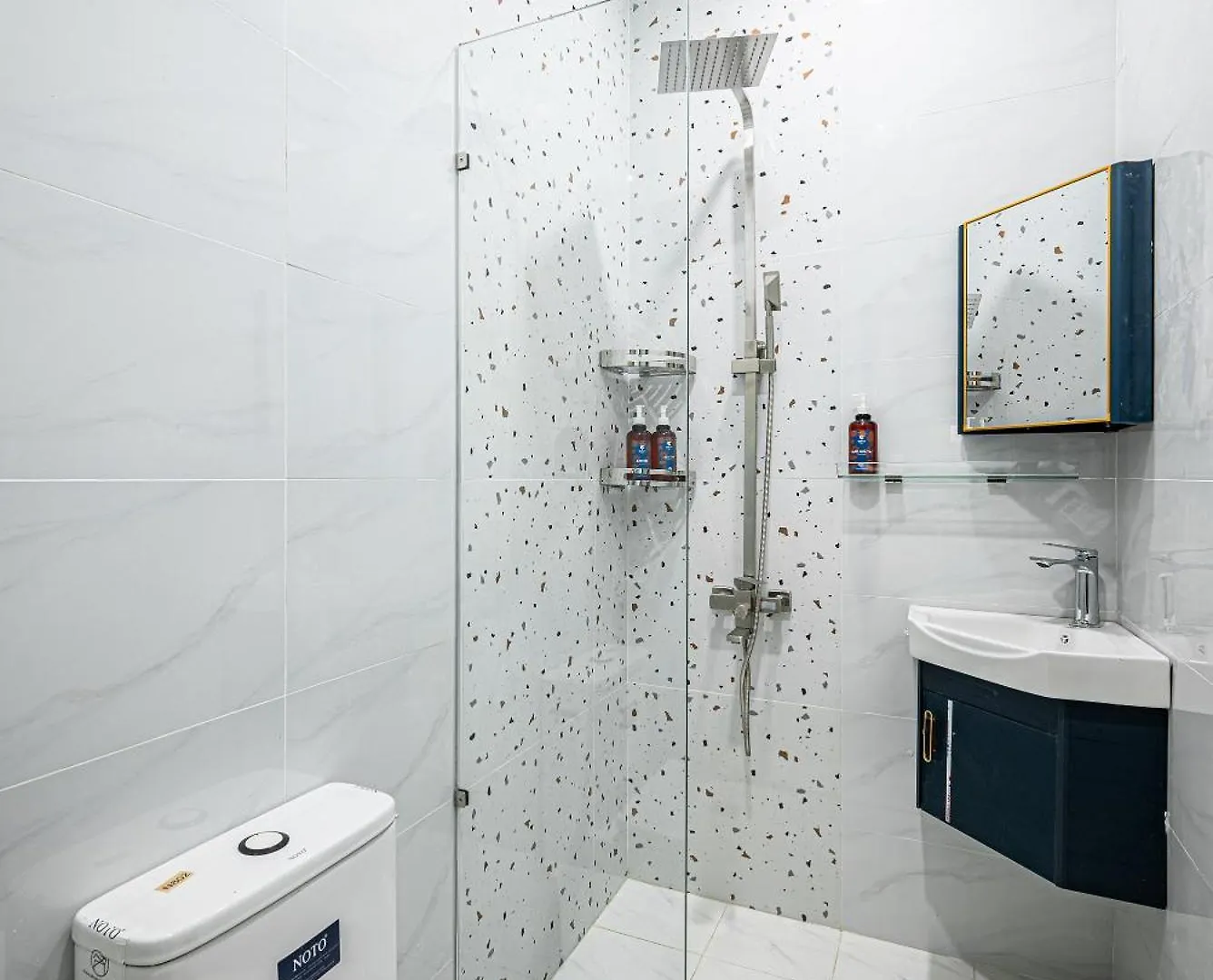 Apartment Cozrum Homes - Spring Residence Ho Chi Minh City