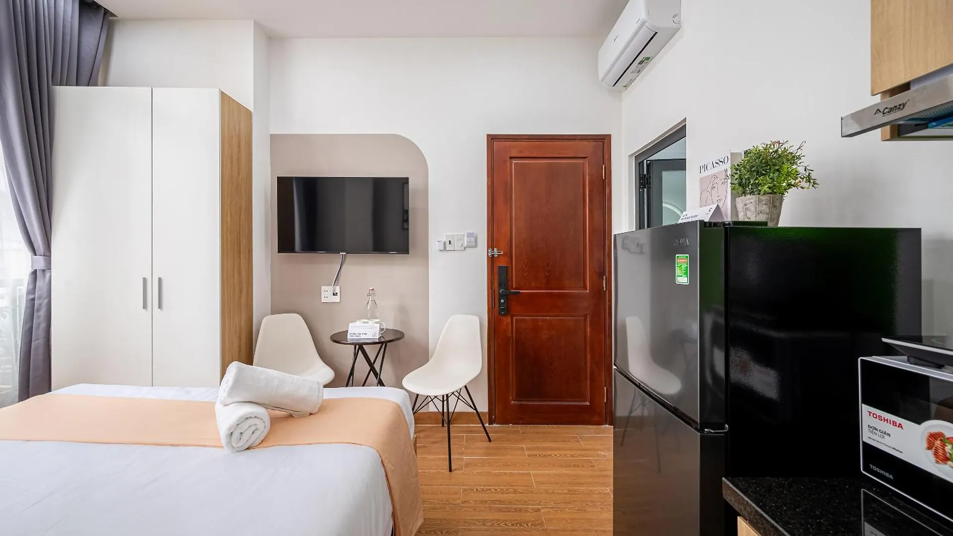 Cozrum Homes - Spring Residence Ho Chi Minh City